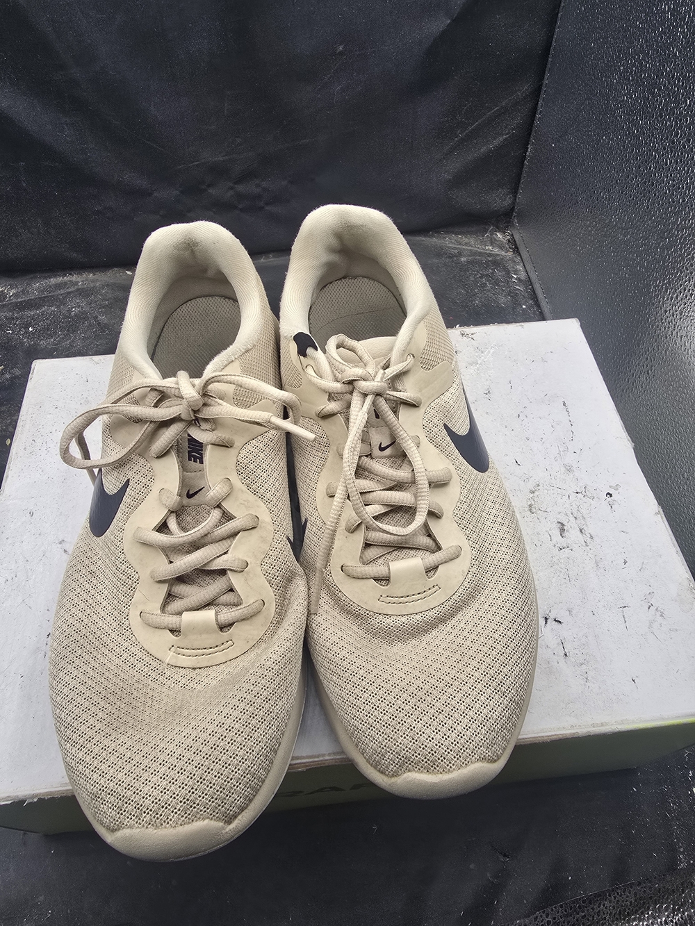 Nike Men's Beige Running Shoes - Lightweight Comfort